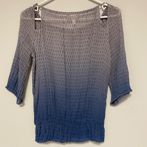 Guess see through blouse NWOT - Picture 8 of 8